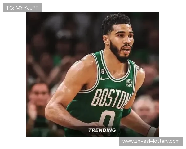 老马丁称塔图姆若回归可能破坏绿军现有化学反应,球队目前东部第二 老马丁称塔图姆若回归可能破坏绿军现有化学反应,球队目前东部第二